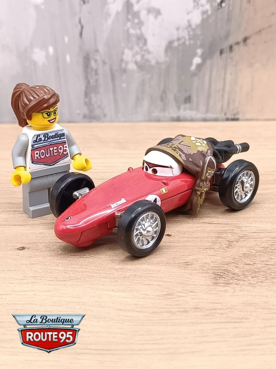 Voiture Cars Mama Bernoulli - Jouet neuf (CHS06)
